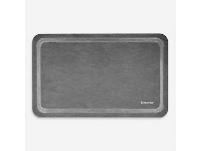 Endeavour medium cutting board with juice groove
