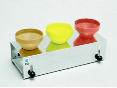 Bottle holder for 3 dressing bottles