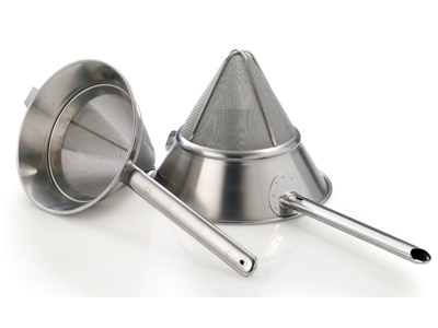 Pointed sieve stainless steel with fine mesh 24 cm.