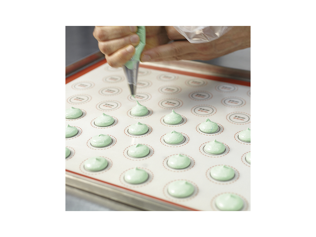 Baking mat, 58.5x38.5 cm, with circle markings, withstands -40 to +280 °C