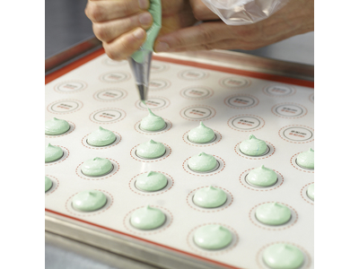 Baking mat, 58.5x38.5 cm, with circle markings, withstands -40 to +280 °C