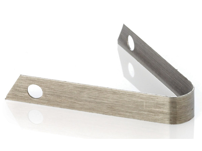 Knife for spinal cord extractor