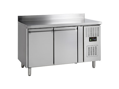 Refrigerated display case 2 doors GN1/1 with back edge