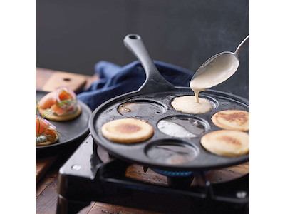 Pancake pans for 7 pcs Ø23.5cm Cast iron