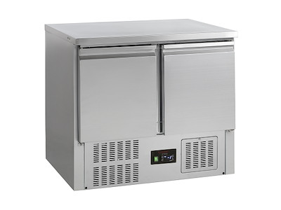 Refrigerated display case 2 doors GN1/1 with cooler in the bottom